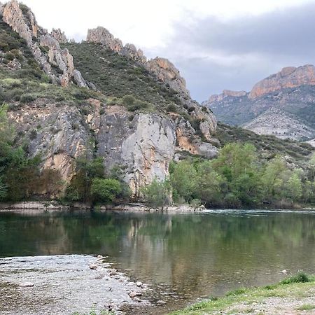 Hostal Casiano Camarasa Dış mekan fotoğraf